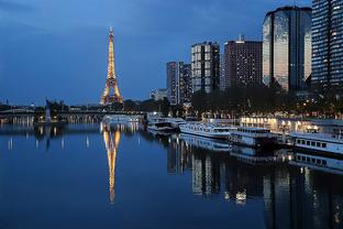 姆巴佩巴黎生涯身价变化：加盟初9000万欧 最高2亿欧 目前1.8亿欧